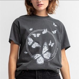 GREY BUTTERFLY T-SHIRT